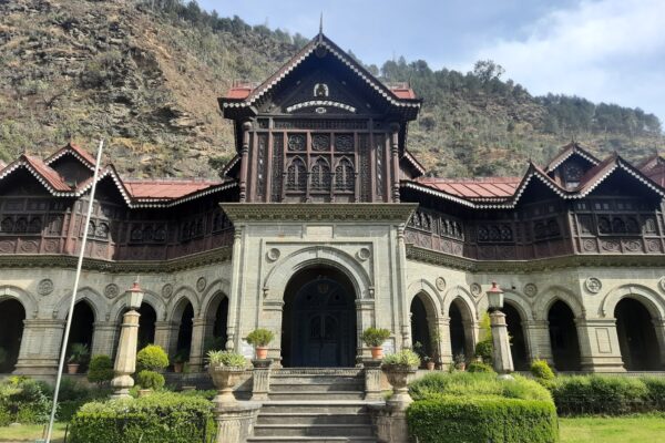 PADAM PALACE, RAMPUR: A DOOR TO THE TIMELESS ROYALTY