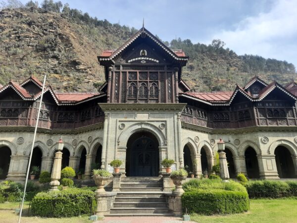 PADAM PALACE, RAMPUR: A DOOR TO THE TIMELESS ROYALTY