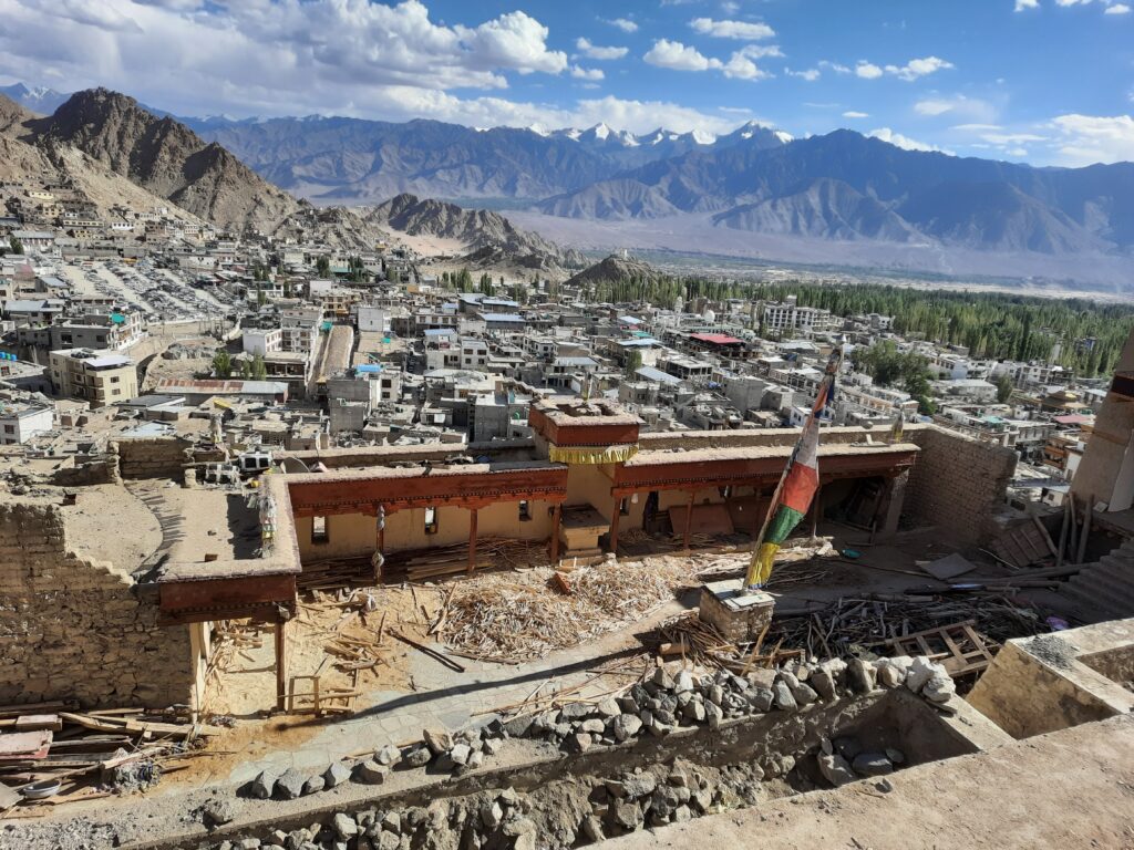 Buildings surrounding Leh Palace