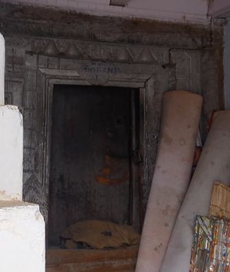 Wooden carved doors in Pangna Fort