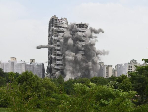 DEMOLITION OF THE HUGE TWIN TOWERS, NOIDA