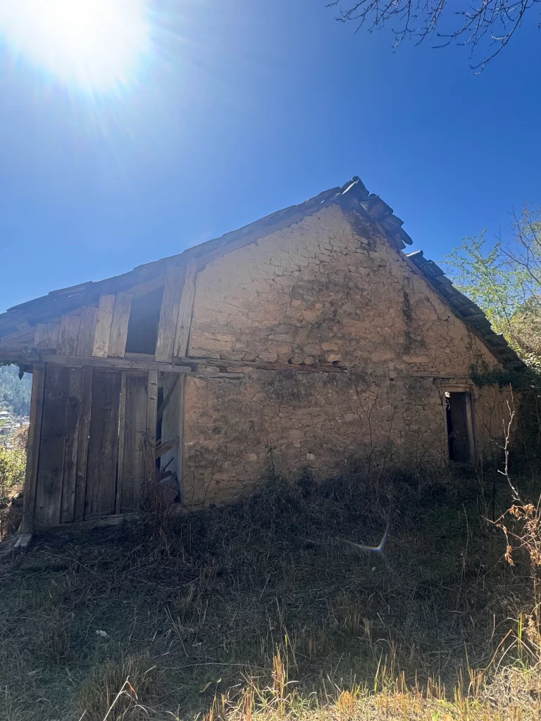 old traditional Himalayan home_Himachal Pradesh